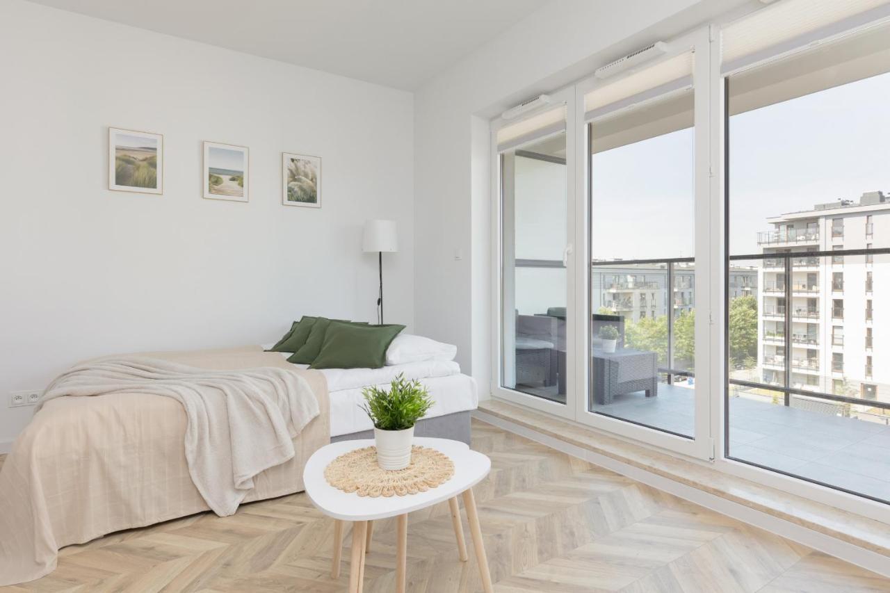 Ursus Sunny Studio For 4 Guests With Parking & Balcony By Noclegi Renters Варшава Екстер'єр фото